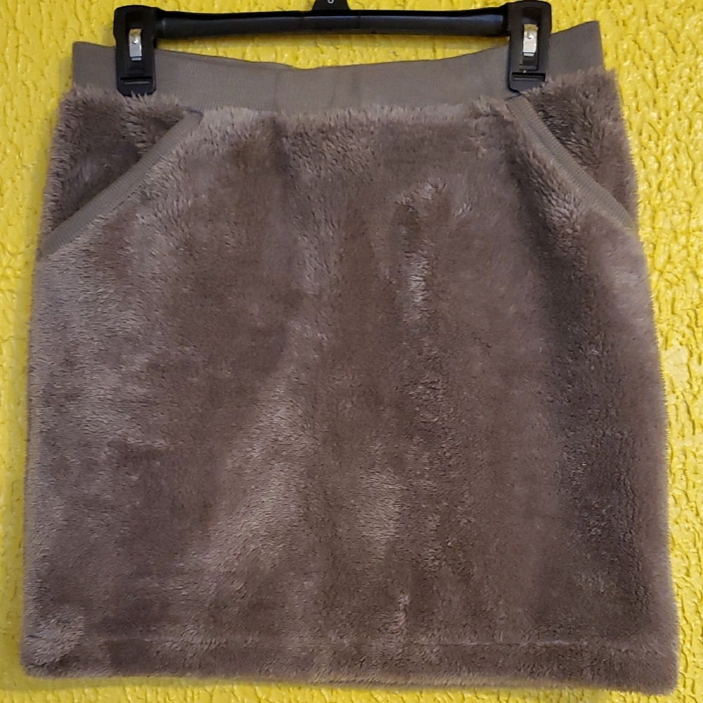 Uniqlo Gray Mini Pencil Skirt